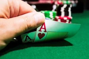 poker game theory